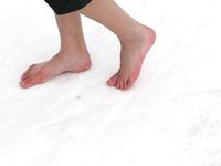Feet - Tamara -  2009-05-27 Barefoot winter endurnce test