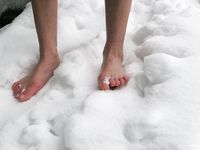 Feet - Tamara -  2009-05-27 Barefoot winter endurnce test