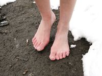 Feet - Tamara -  2009-05-27 Barefoot winter endurnce test