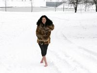 Feet - Tamara -  2009-05-27 Barefoot winter endurnce test