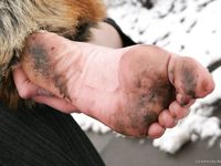 Feet - Tamara -  2009-05-27 Barefoot winter endurnce test