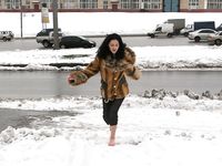 Feet - Tamara -  2009-05-27 Barefoot winter endurnce test