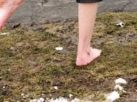 Feet - Tamara -  2009-05-27 Barefoot winter endurnce test