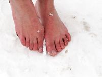 Feet - Tamara -  2009-05-27 Barefoot winter endurnce test