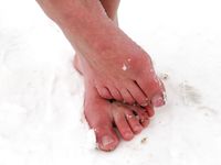 Feet - Tamara -  2009-05-27 Barefoot winter endurnce test