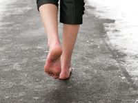 Feet - Tamara -  2009-05-27 Barefoot winter endurnce test