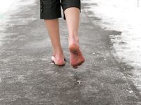 Feet - Tamara -  2009-05-27 Barefoot winter endurnce test