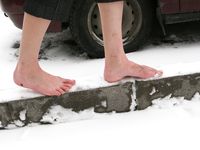 Feet - Tamara -  2009-05-27 Barefoot winter endurnce test