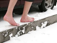 Feet - Tamara -  2009-05-27 Barefoot winter endurnce test