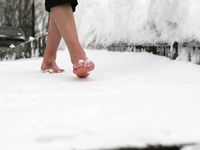 Feet - Tamara -  2009-05-27 Barefoot winter endurnce test