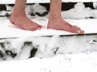 Feet - Tamara -  2009-05-27 Barefoot winter endurnce test