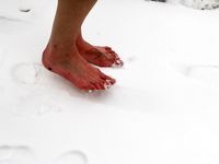 Feet - Tamara -  2009-05-27 Barefoot winter endurnce test