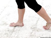 Feet - Tanya - 2011-07-21 Barefoot dancer