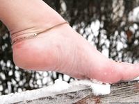 Feet - Tanya - 2011-07-21 Barefoot dancer