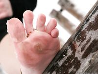 Feet - Tanya - 2011-07-21 Barefoot dancer