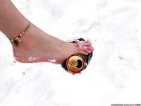 Feet - Tanya - 2011-07-21 Barefoot dancer