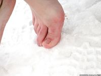 Feet - Tanya - 2011-07-21 Barefoot dancer