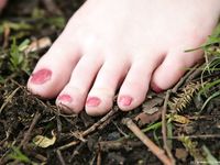 Feet - Tatyana - 2008-06-27 Dirty soles