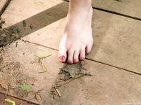 Feet - Tatyana - 2008-06-27 Dirty soles