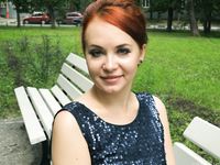 Feet - Toria - 2013-08-24 Redhead beauty in blue dress