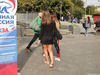 Feet - Uliana - 2016-11-29 Tired of shoes