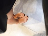 Feet - Uliana - 2016-11-29 Tired of shoes