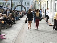 Feet - Uliana - 2016-11-29 Tired of shoes