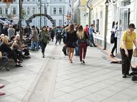 Feet - Uliana - 2016-11-29 Tired of shoes