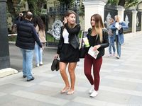 Feet - Uliana - 2016-11-29 Tired of shoes