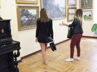 Feet - Uliana - 2016-11-29 Tired of shoes