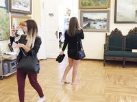 Feet - Uliana - 2016-11-29 Tired of shoes