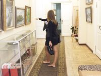 Feet - Uliana - 2016-11-29 Tired of shoes