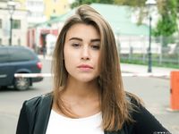 Feet - Uliana - 2016-11-29 Tired of shoes