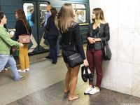 Feet - Uliana - 2016-11-29 Tired of shoes