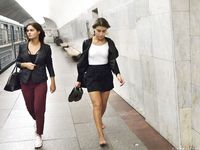 Feet - Uliana - 2016-11-29 Tired of shoes