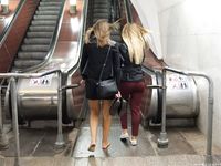 Feet - Uliana - 2016-11-29 Tired of shoes