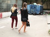 Feet - Uliana - 2016-11-29 Tired of shoes