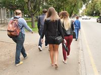 Feet - Uliana - 2016-11-29 Tired of shoes