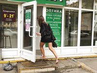 Feet - Uliana - 2016-11-29 Tired of shoes