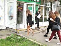 Feet - Uliana - 2016-11-29 Tired of shoes