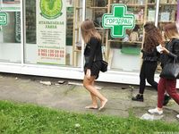 Feet - Uliana - 2016-11-29 Tired of shoes