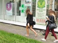 Feet - Uliana - 2016-11-29 Tired of shoes