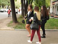 Feet - Uliana - 2016-11-29 Tired of shoes