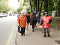 Feet - Uliana - 2016-11-29 Tired of shoes