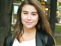 Feet - Uliana - 2016-11-29 Tired of shoes