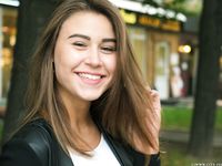 Feet - Uliana - 2016-11-29 Tired of shoes