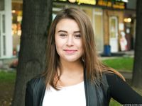 Feet - Uliana - 2016-11-29 Tired of shoes