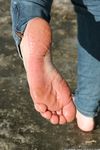 Feet - Valeria A - 2014-01-02 New barefoot experience