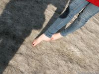 Feet - Valeria A - 2014-01-02 New barefoot experience