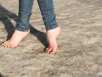 Feet - Valeria A - 2014-01-02 New barefoot experience